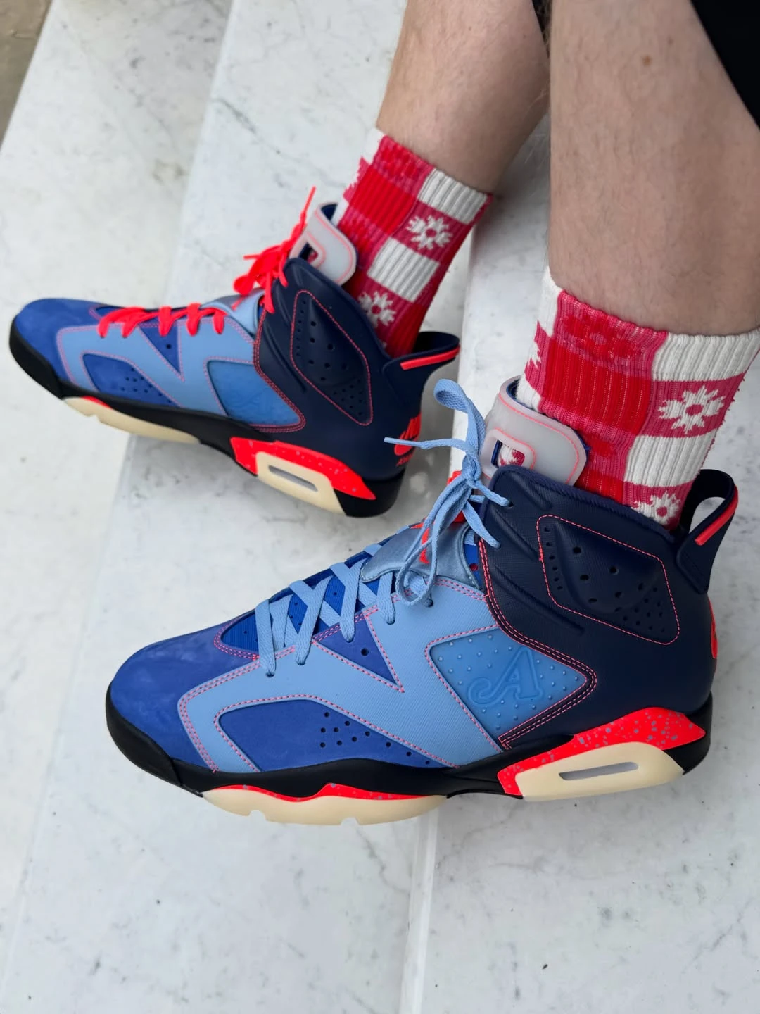 Awake NY x Air Jordan 6 ‘Midnight Navy’: Bootlegging as the Language of Luxury — IQ5706-400