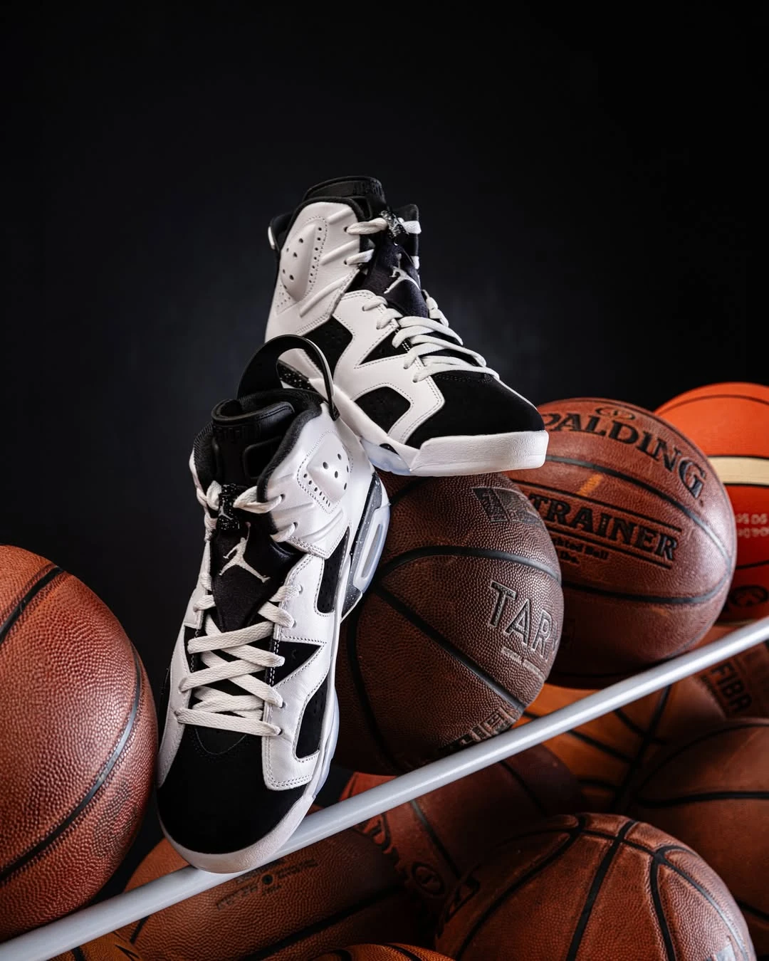 Air Jordan 6 'Oreo': The Black and White Icon of 2010 Makes a Return — CT8529-108