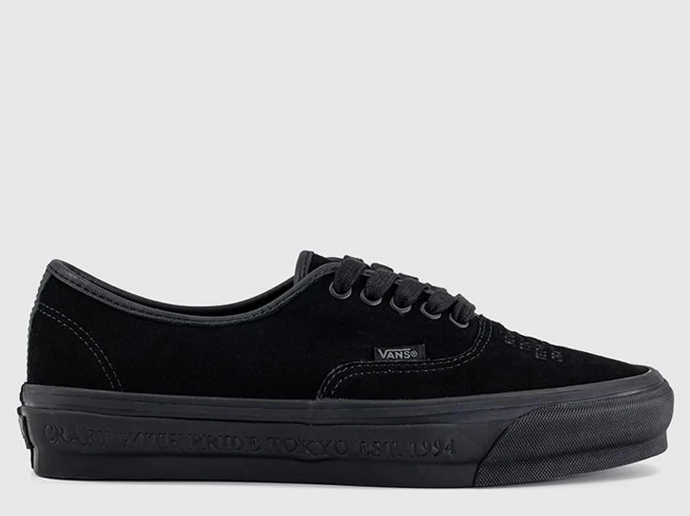 Vans x NEIGHBORHOOD Authentic 44: Black Highlights Materiality — VN000XVJBLA