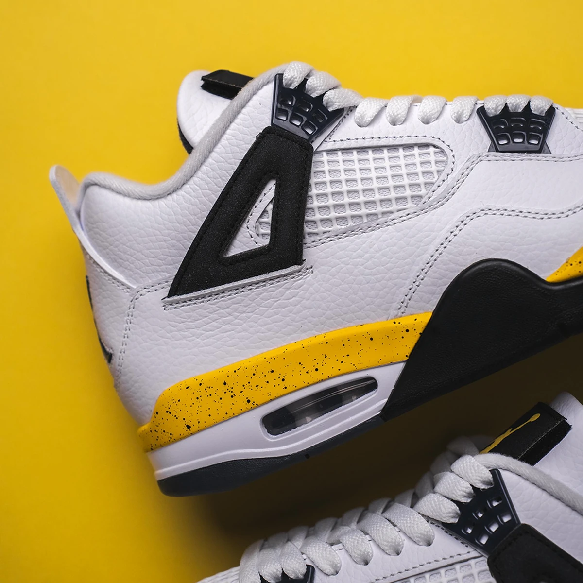 Air Jordan 4 ‘Rare Air’ ‘Tour Yellow’: Zwanzig Jahre später kehrt das Gelb zurück — IO2463-102